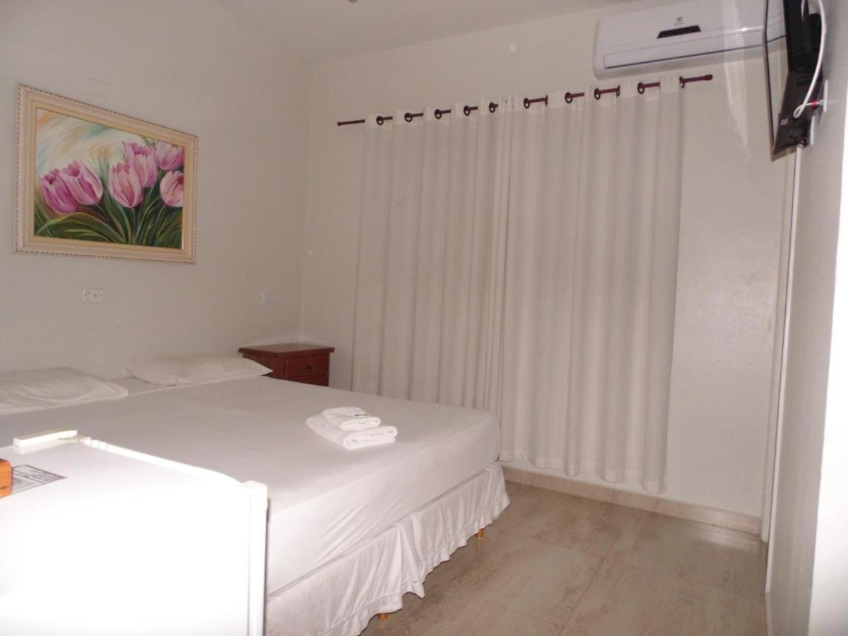 Casarao Hotel Brotas Exterior foto